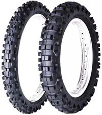Zadní pneu 90/100-14"