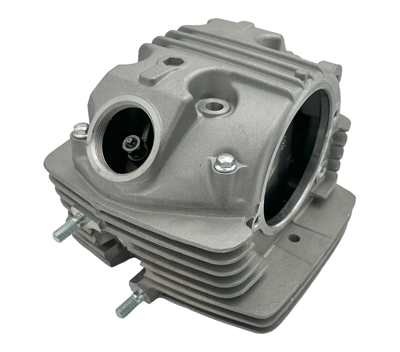 Hlava válce motoru CB250D-G, stříbrná