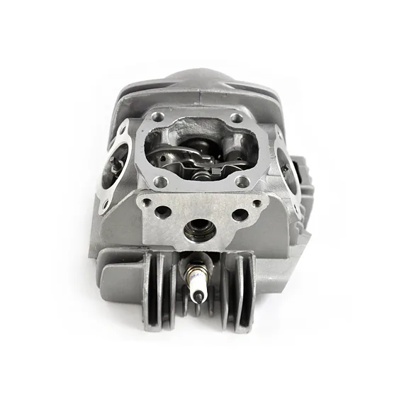 Kompletná hlava pre motor YX140